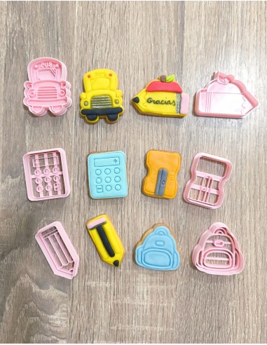 Set 6 Cortadores Escolares (pequeños) con marcador