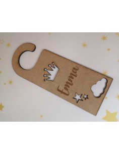 Cuelgapuertas personalizado corona 2